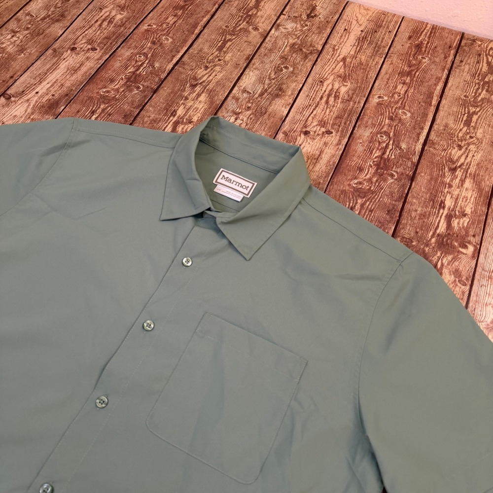 Marmot AirExchange UPF 40 SS Shirt Mens Large Agate Green Short Sleeve Button
